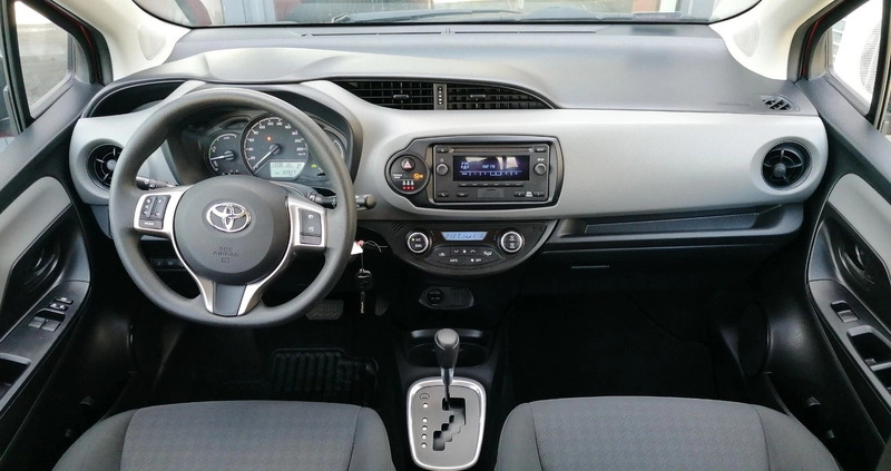 Toyota Yaris cena 67900 przebieg: 33780, rok produkcji 2019 z Grudziądz małe 191
